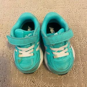 new balance baby shoes